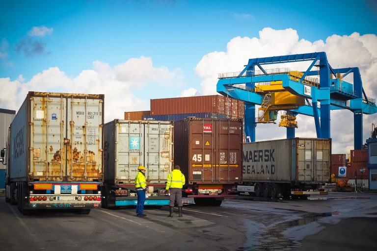 Oferta firmy logistycznej w zakresie importu i eksportu towarów
